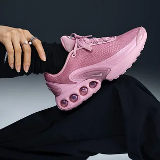 Кроссовки женские Nike Air Max Dn Pink HV4861-600