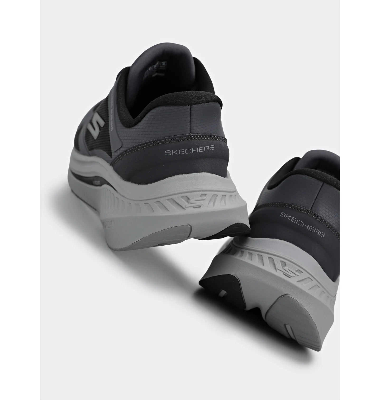 ᐉ Кроссовки мужские Skechers Go Walk Max Cushioning Arch Fit