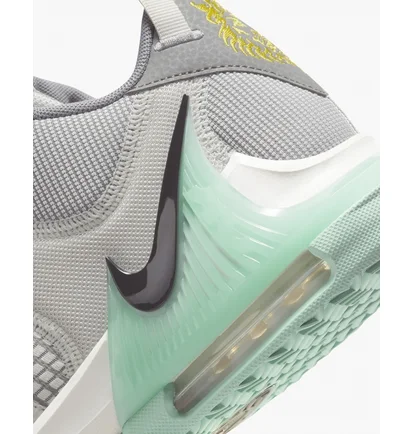 Кросівки унісекс Nike Lebron Witness 7 Basketball Shoes Grey DM1123-006