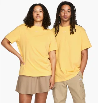 Футболка женская Nike Nsw Essntl Tee Bf Lbr Yellow DN5697-795