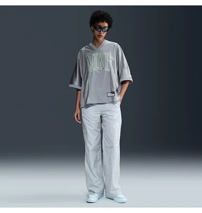 Футболка женская Nike Sportswear Street Metallic HJ0280-077