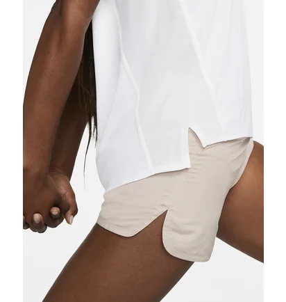 Футболка женская Nike Dri-Fit Race White DD5927-100