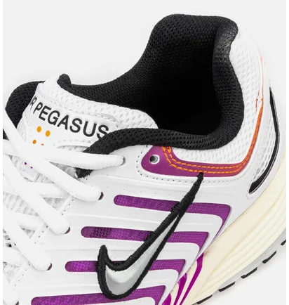 Кросівки чоловічі Nike Air Pegasus 2K5 Lifestyle Shoe White/Violet FV6383-100