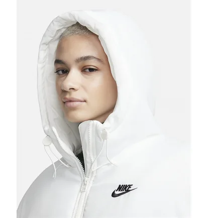 Парка жіноча Nike Sportswear Classic Puffer Therma-Fit Loose Hooded Parka White FB7675-133