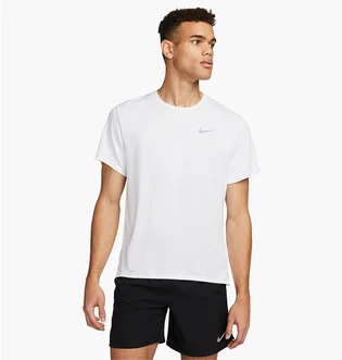 Футболка мужская Nike Dri-Fit Uv Miler T-Shirt White DV9315-100