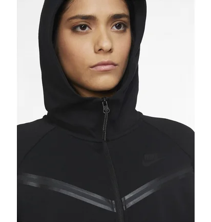 Толстовка женская Nike Sportswear Tech Fleece Windrunner Black CW4298-010