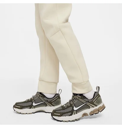 Спортивний костюм дитячий Nike Sportswear Tech Fleece Beige HV5867-297__HV5869-235