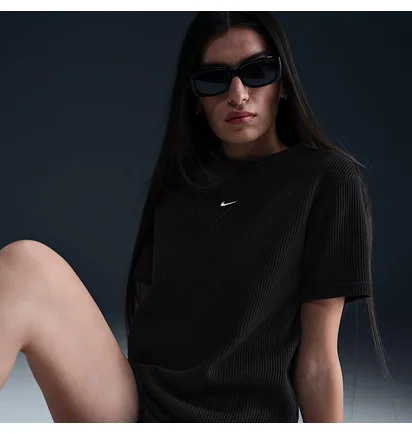 Футболка жіноча Nike Sportswear Chill Waffle Black HJ3838-011