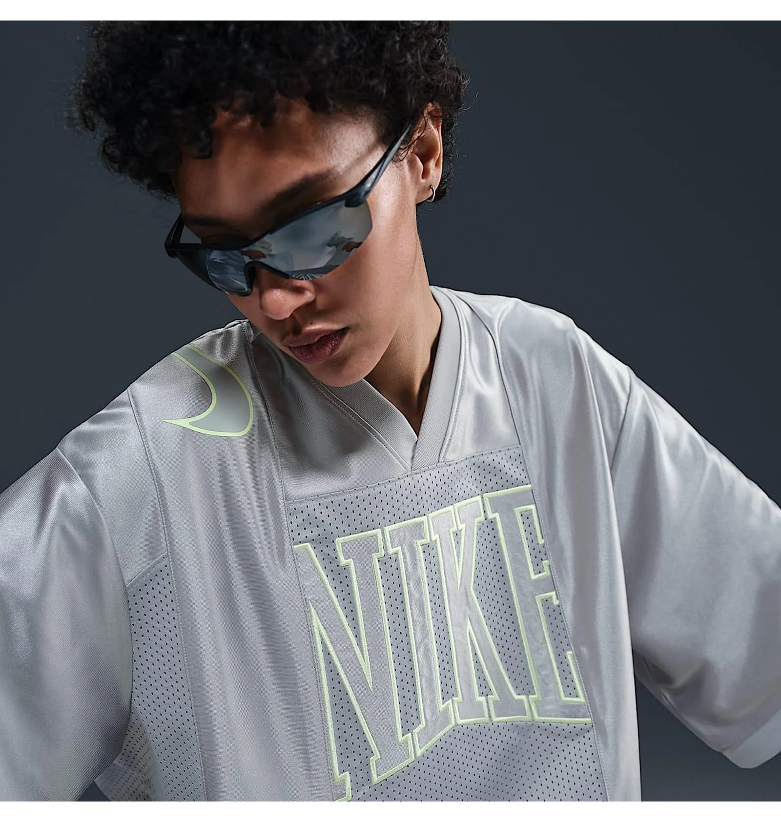 着せ替え服・アウトフィット Jack ᐉ Футболка жіноча Nike Sportswear Street Metallic HJ0280-077