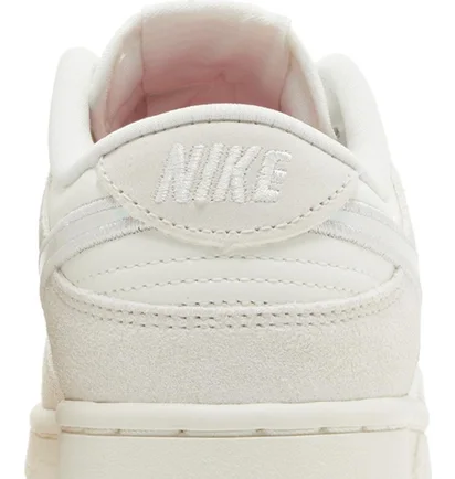 Кроссовки женские Nike Dunk Low Beige/White HF5074-133