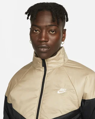 Куртка мужская Nike Wr Tf Midweight Puffer Black FB8195-011