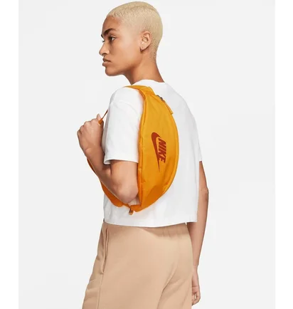 Сумка унісекс Nike Heritage Waistpack - Fa21 Orange DB0490-717