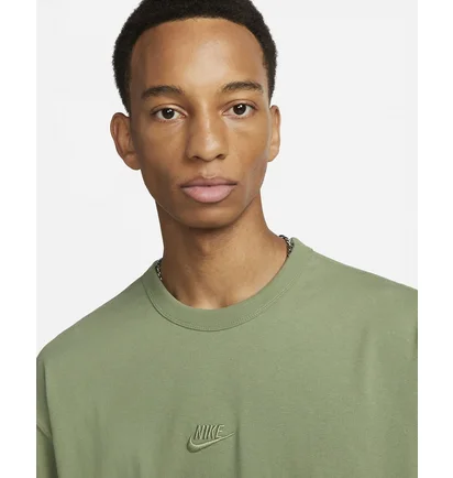 Футболка чоловіча Nike Sportswear Premium Essentials MenS T-Shirt Olive DO7392-386