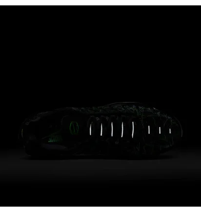Кроссовки мужские Nike Air Max Plus Black IB3075-001