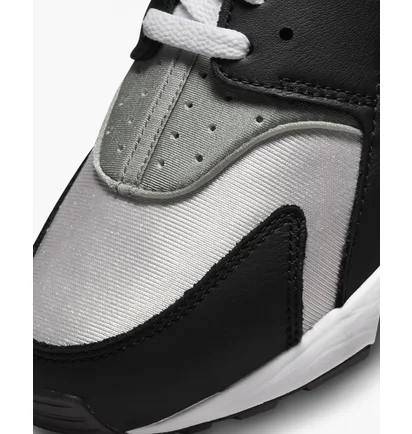 Кросівки чоловічі Nike Air Huarache Black Dd1068-006