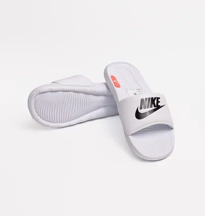 Тапочки жіночі Nike W Victori One Slide White CN9677-100