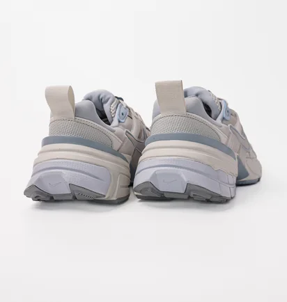 Кроссовки женские Nike V2K Run White FD0736-009