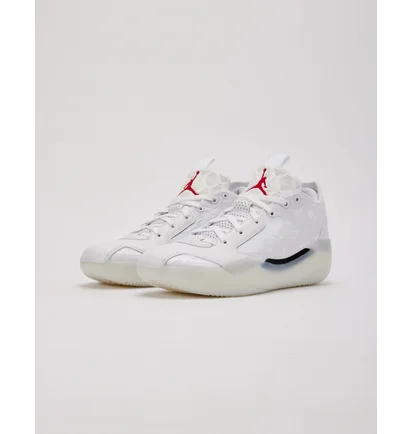 Кроссовки унисекс Air Jordan 39 White FQ0213-106