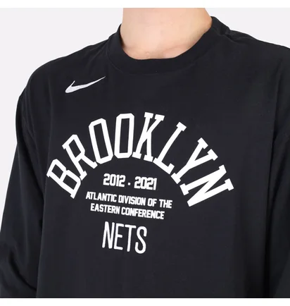 Лонгслів чоловічий Nike Nba Brooklyn Nets Courtside Black DA5887-010