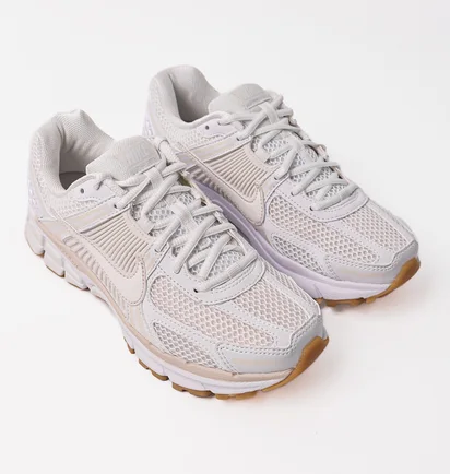 Кросівки жіночі Nike Zoom Vomero 5 White FJ2028-104