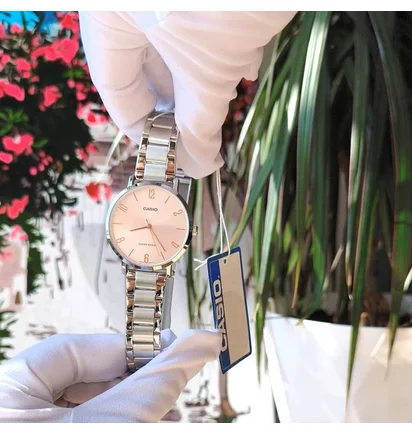 Часы женские Casio Timeless Collection LTP-VT01D-4B2