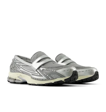 Туфлі чоловічі New Balance 1906L Grey U1906LAE