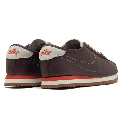 Кросівки жіночі Nike Cortez Leather WomenS Shoes Bordo HQ1841-601