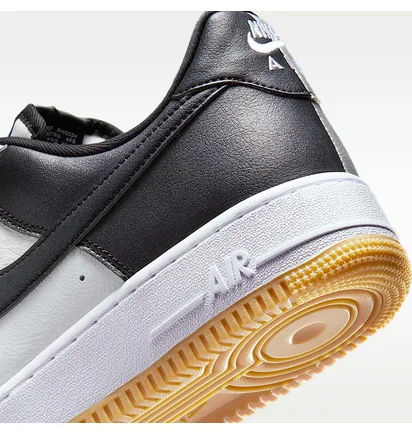 Кросівки чоловічі Nike Air Force 1 07 Lv8 Black/White IB6847-100