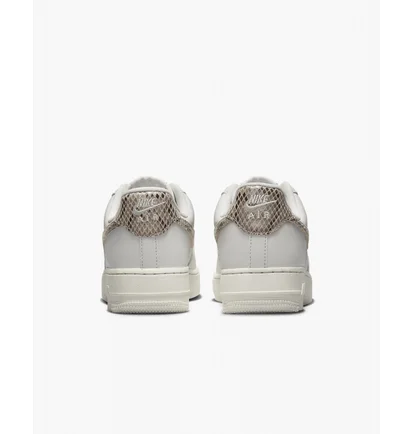 Кросівки жіночі Nike Air Force 1 07 White Dd8959-002