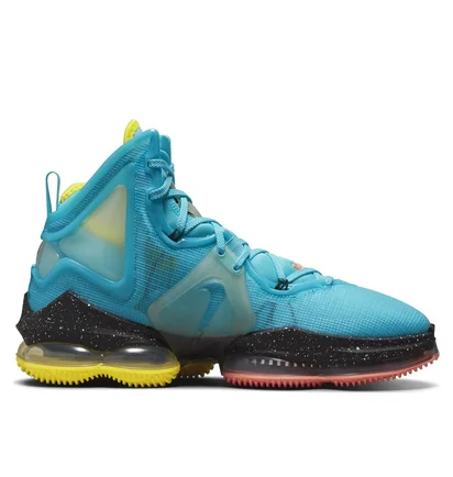 Кроссовки унисекс Nike Lebron Xix "Christmas" Light Blue DC9338-400