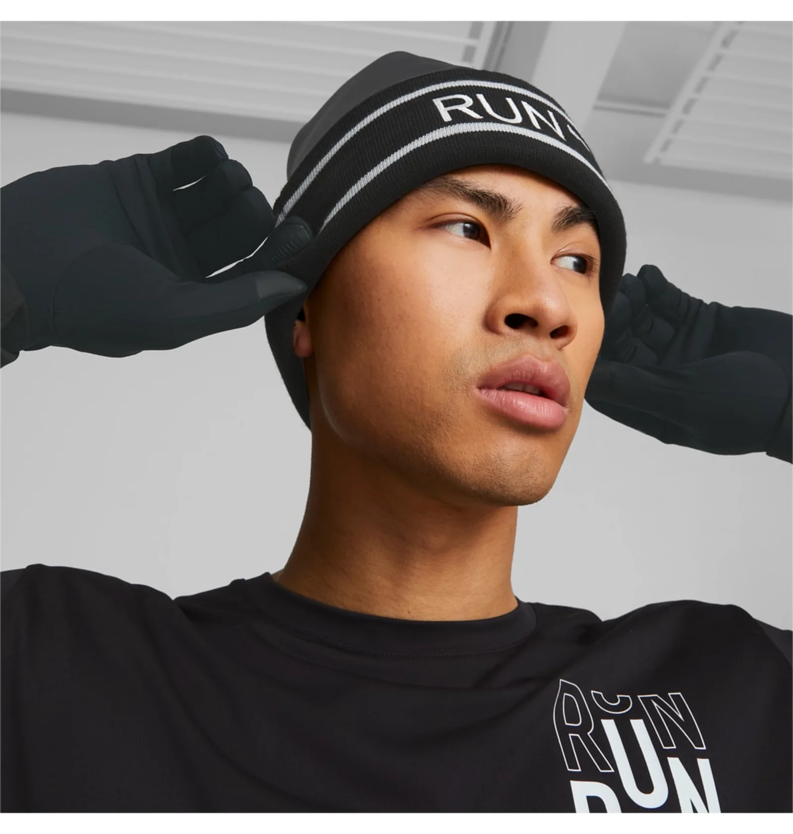 ᐉ Шапка чоловіча Puma Classic Running Cuff Beanie Black 023468-03