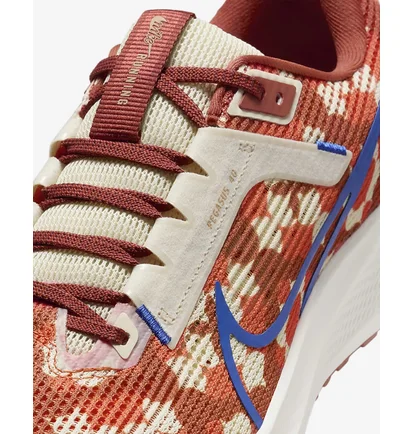 Кроссовки мужские Nike Pegasus 40 Premium Orange/Beige FQ7680-100