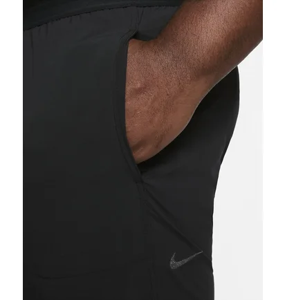 Штаны мужские Nike Mens Yoga Pants Black Dd2120-010