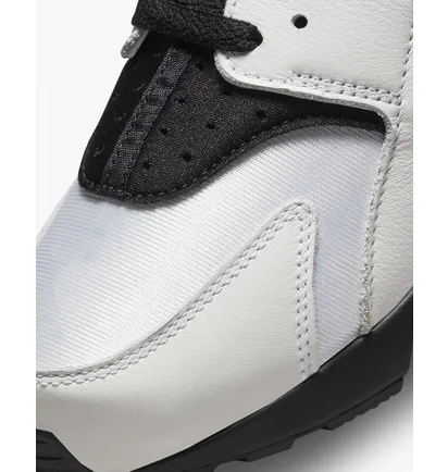 Кросівки чоловічі Nike Air Huarache White Dd1068-109