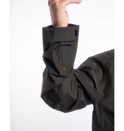 Куртка чоловіча Nike Tech-Pack Storm-Fit Gore-Tex Jacket Black DQ4272-355