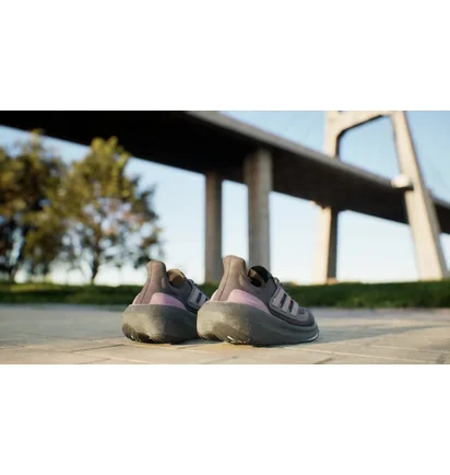 Кросівки жіночі Adidas Ultraboost Light Running Shoes Violet IF1487
