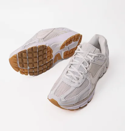 Кросівки жіночі Nike Zoom Vomero 5 White FJ2028-104