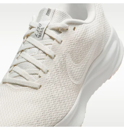 Кросівки жіночі Nike Run Defy Beige HM9593-107