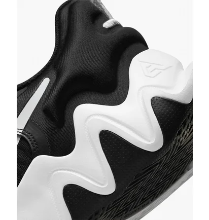 Кросівки унісекс Nike Giannis Immortality Black CZ4099-010