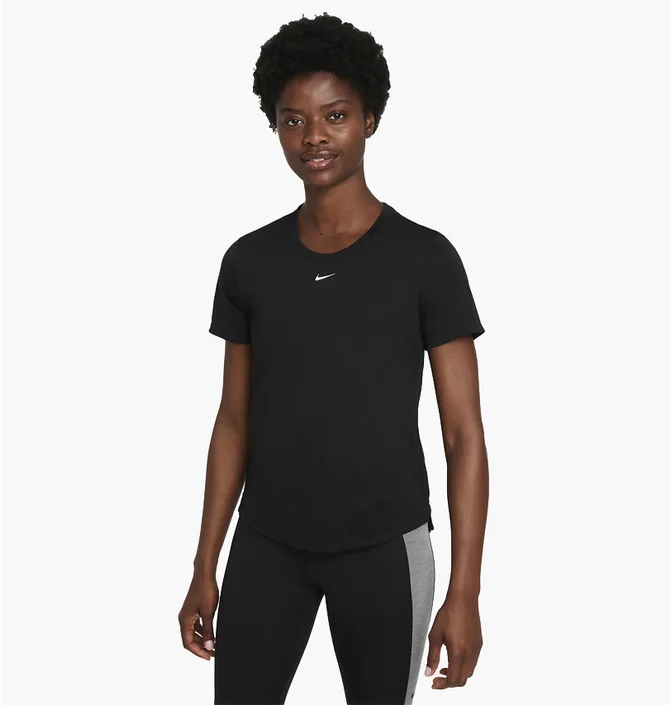 Футболка женская Nike W Nk One Df Ss Std Top Black Dd0638-010