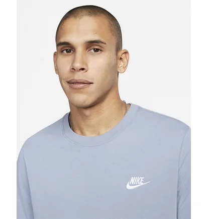 Футболка чоловіча Nike Sportswear Club T-Shirt Light Blue AR4997-493