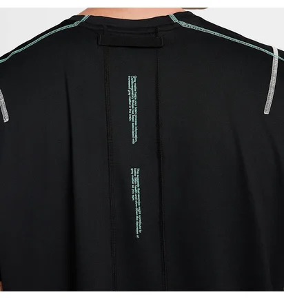 Футболка мужская Nike T-Shirt Dri-Fit D.Y.E. Short-Sleeve Fitness Top Black DQ6646-010