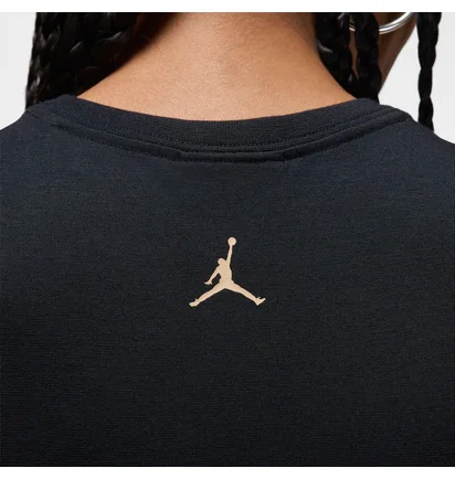 Футболка женская Air Jordan Slim Cropped Graphic T-Shirt Black FN5720-010