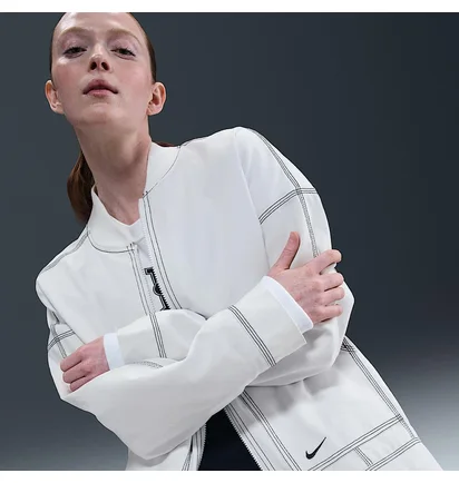 Куртка женская Nike Sportswear Graphic Cargo White IB2037-121