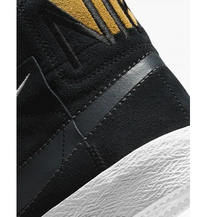 Кросівки унісекс Nike Sb Zoom Blazer Mid Premium Skate Shoes Black DV7898-001