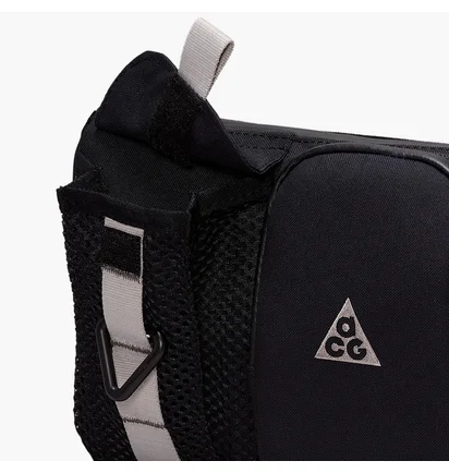Сумка унісекс Nike Acg Daymax Crossbody Bag Black HJ8180-010