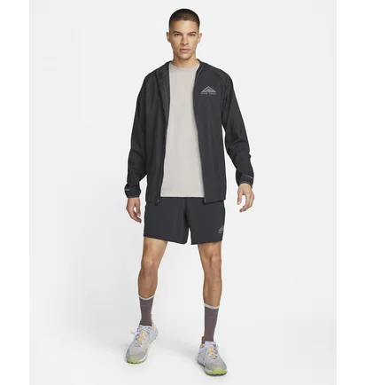 Куртка чоловіча Nike Trail Aireez Lightweight Trail Running Jacket Black DX6883-010