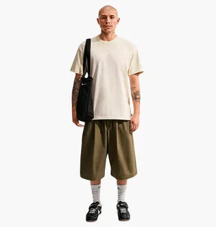 Футболка мужская Nike Sportswear Premium Essentials Beige IH1121-113