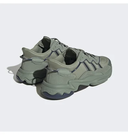 Кроссовки мужские Adidas Ozweego Shoes Metallic Hq4376