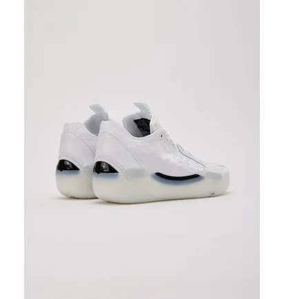 Кроссовки унисекс Air Jordan 39 White FQ0213-106